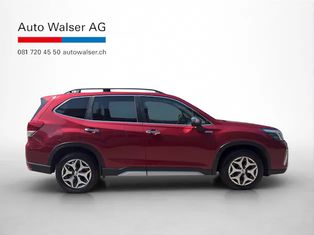 Subaru Forester Station 2.0i e-Boxer Swiss Plus