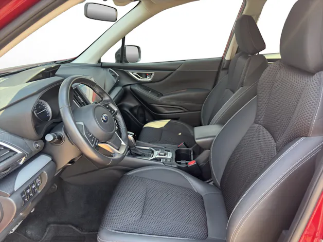 Subaru Forester Station 2.0i e-Boxer Swiss Plus