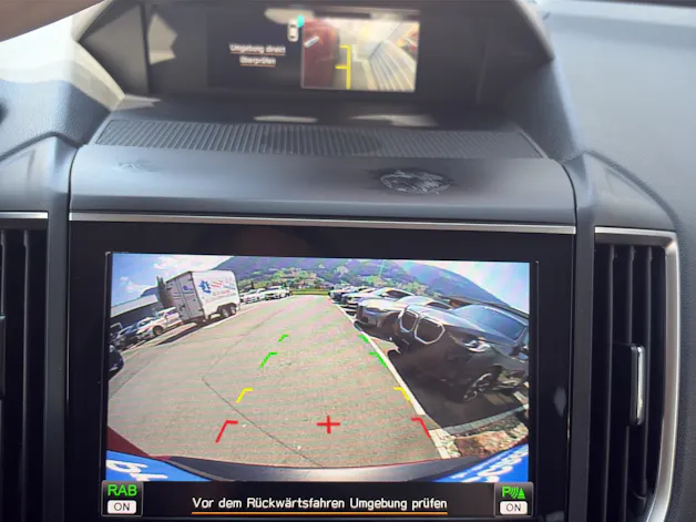 Subaru Forester Station 2.0i e-Boxer Swiss Plus