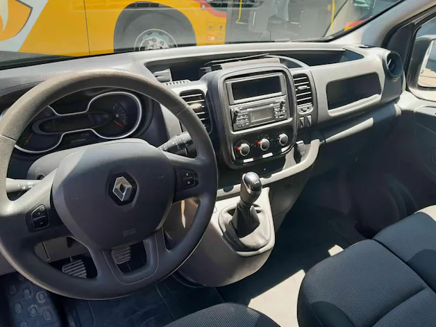 Renault Trafic Kaw. 2.9 t L1 H1 2.5 dCi 146 DPF