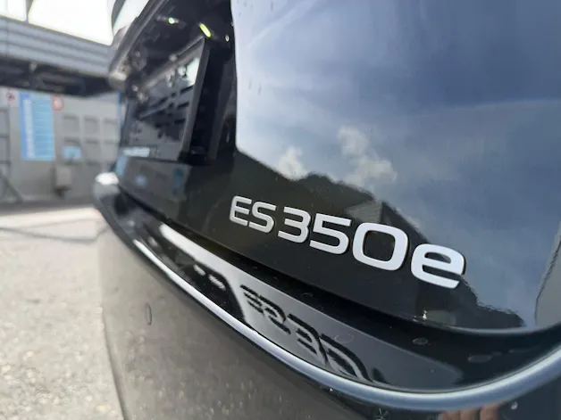 Lexus ES 350e Excellence