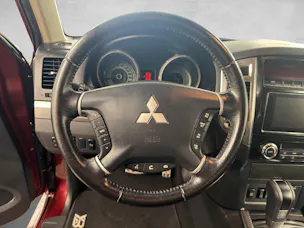 Mitsubishi Pajero 3.2 DID Style Anniversary