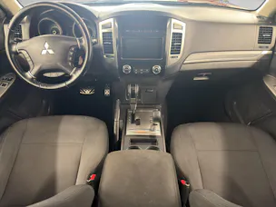 Mitsubishi Pajero 3.2 DID Style Anniversary