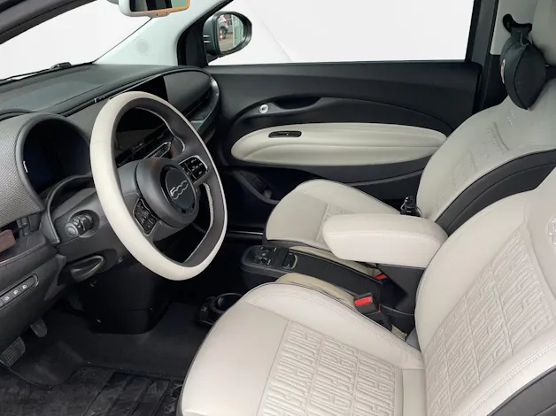 Fiat 500 Cabrio La Prima