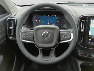 VOLVO XC40 2.0 B3 MH Core XCITE