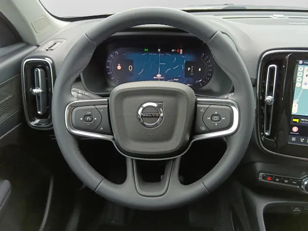 VOLVO XC40 2.0 B3 MH Core XCITE