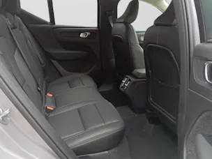 VOLVO XC40 2.0 B3 MH Core XCITE