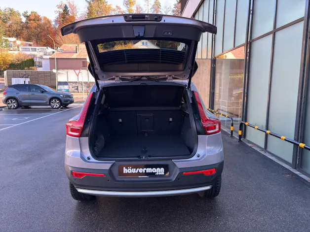 Volvo XC40 2.0 B3 MH Core XCITE