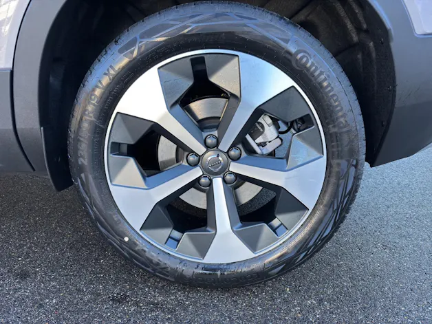 Volvo XC40 2.0 B3 MH Core XCITE