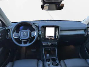 Volvo XC40 2.0 B3 MH Core XCITE