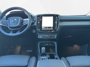 Volvo XC40 2.0 B3 MH Core XCITE