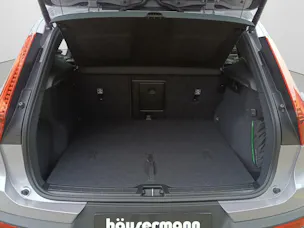 VOLVO XC40 2.0 B3 MH Core XCITE