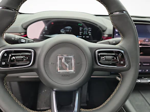 https://vehicle.imgix.net/4324709/36d1401f-24d9-4685-a695-533394627fd0.jpg