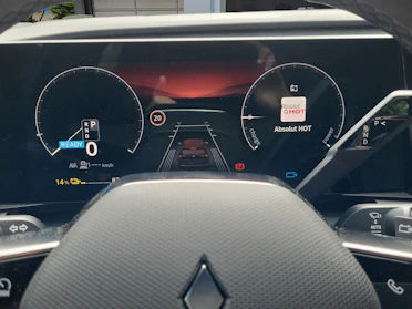 MITSUBISHI ECLIPSE CROSS 11