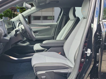 MITSUBISHI ECLIPSE CROSS 7