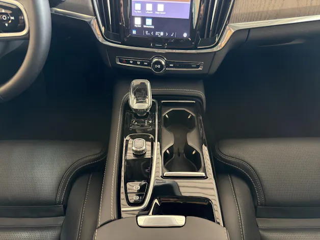 Volvo V90 2.0 T8 TE Ultimate Dark eAWD