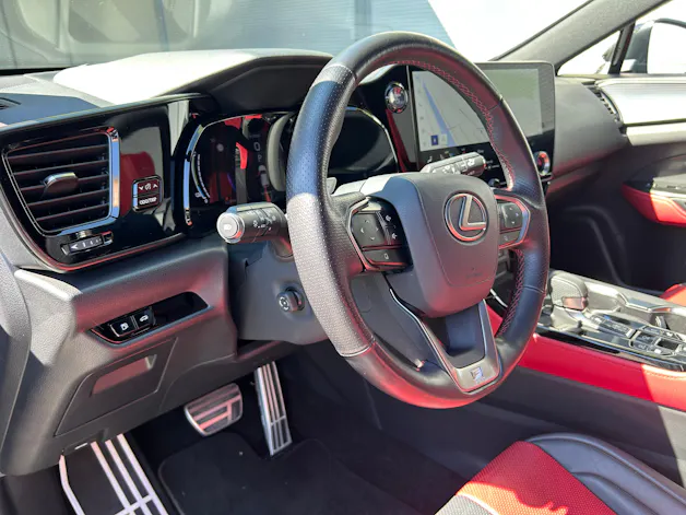 Lexus NX 450h+ F-Sport
