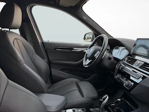 https://vehicle.imgix.net/4324823/af70da75-3441-4505-8e14-96d0ea0252b7.jpg