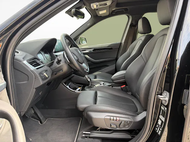 BMW X1 18d xDrive SAG