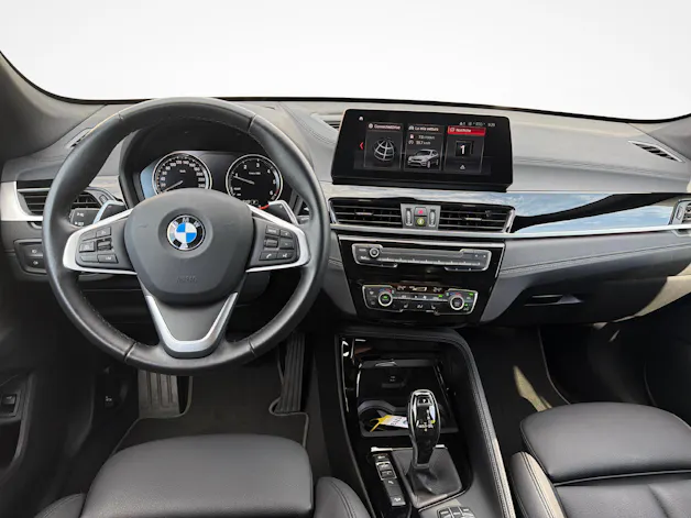 BMW X1 18d xDrive SAG