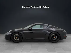 Porsche 911 Carrera 4 GTS