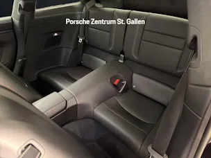 Porsche 911 Carrera 4 GTS