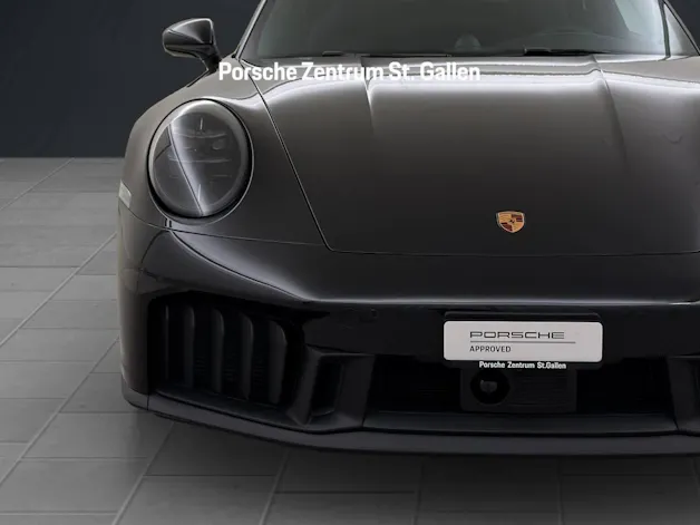 Porsche 911 Carrera 4 GTS
