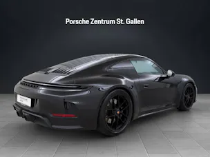 Porsche 911 Carrera 4 GTS