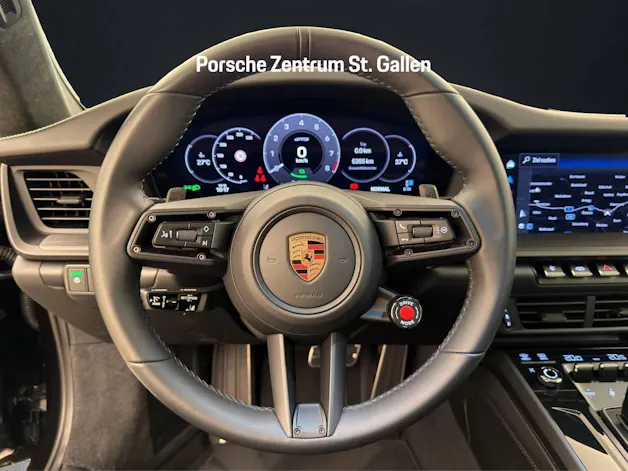 Porsche 911 Carrera 4 GTS