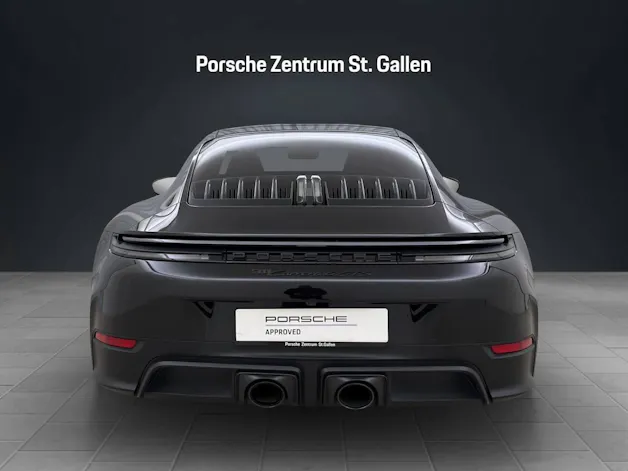 Porsche 911 Carrera 4 GTS