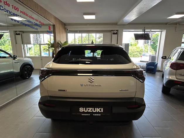 Suzuki e Vitara Sakura Top 4x4