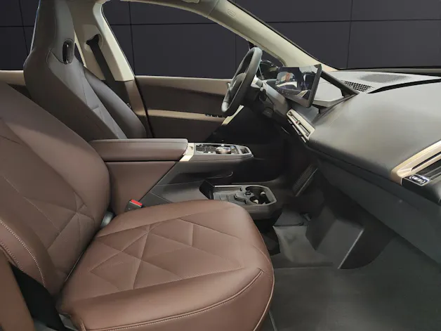 BMW iX xDrive60