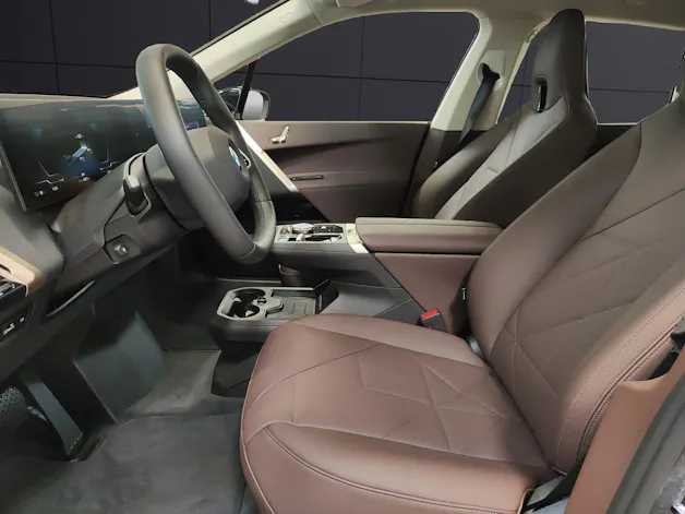 BMW iX xDrive60