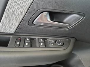 Citroën C4 1.2 PureTech Shine / ab 3,99% Leasing bei Abschluss einer Protect Autoversicherung