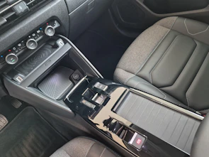 Fahrzeugbild CITROEN C4 1.2 PureTech Shine / ab 3,99% Leasing bei Abschluss einer Protect Autoversicherung