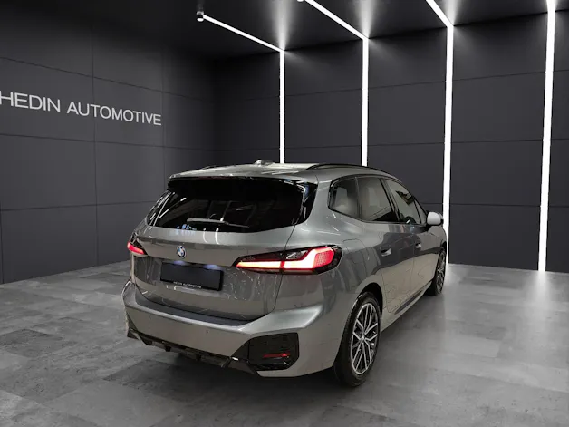 BMW 225e xDrive paddles Active Tourer