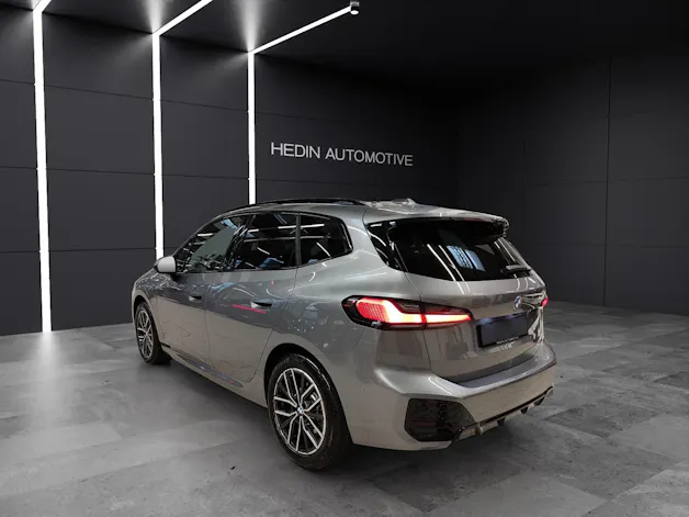 BMW 225e xDrive paddles Active Tourer