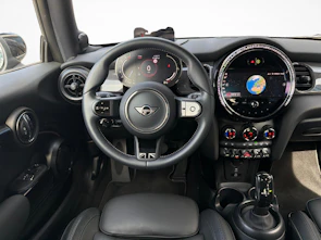 Fahrzeugbild MINI F56 2.0i Cooper S