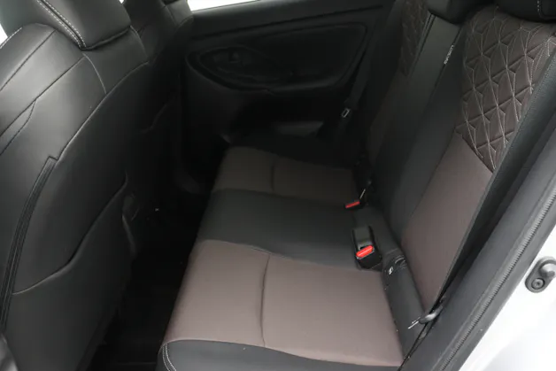 Toyota Yaris Cross 1.5 VVT-i HSD Elegant AWD-i