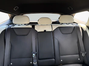 https://vehicle.imgix.net/4325150/48209ca2-2095-463f-b9ac-774ed54beee3.jpg
