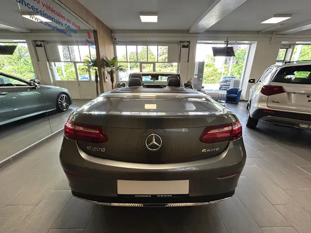 Mercedes-Benz E 200 AMG Line 4matic Cabriolet
