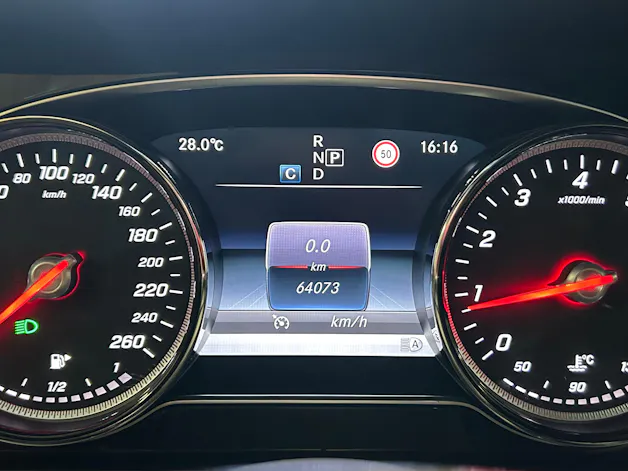 Mercedes-Benz E 200 AMG Line 4matic Cabriolet