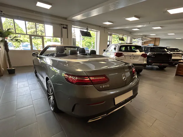 Mercedes-Benz E 200 AMG Line 4matic Cabriolet