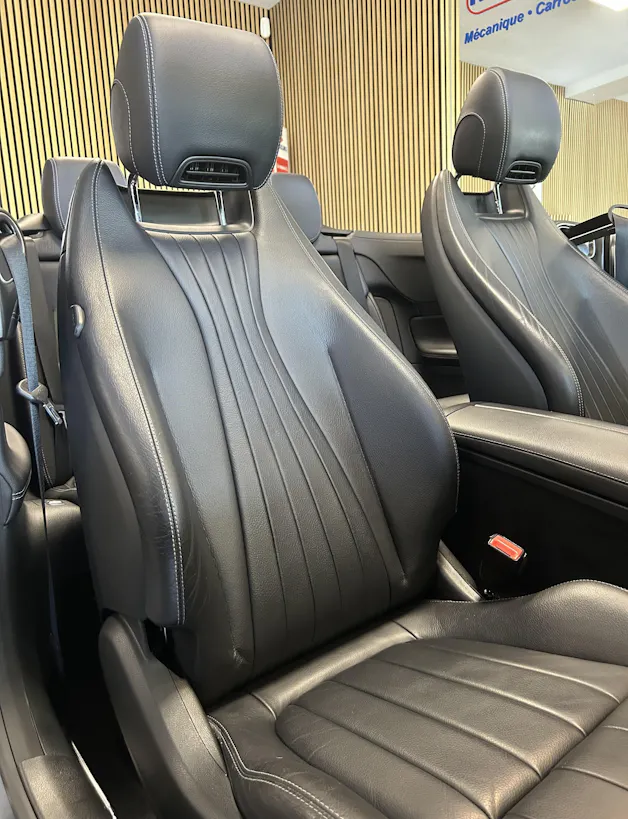 Mercedes-Benz E 200 AMG Line 4matic Cabriolet