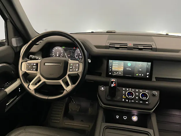 Land Rover Defender 110 3.0 D I6 300 SE