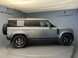 Land Rover Defender 110 3.0 D I6 300 SE