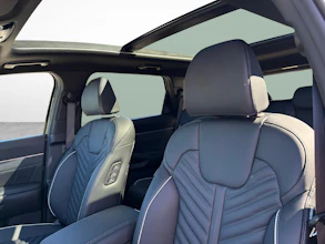 https://vehicle.imgix.net/4325321/1b6811cd-b581-4f5e-98e1-d02a525a1d7d.jpg