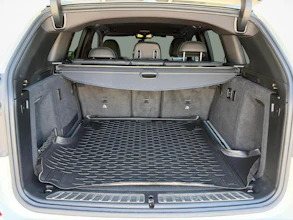 https://vehicle.imgix.net/4325358/810c00e1-89d9-4c41-8ec3-208fafc99504.jpg