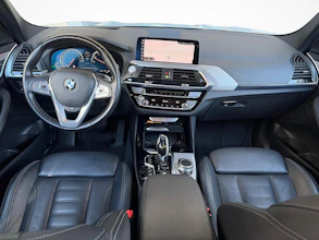 https://vehicle.imgix.net/4325358/c3958f9f-42a5-4692-bd97-d35e1bc00671.jpg