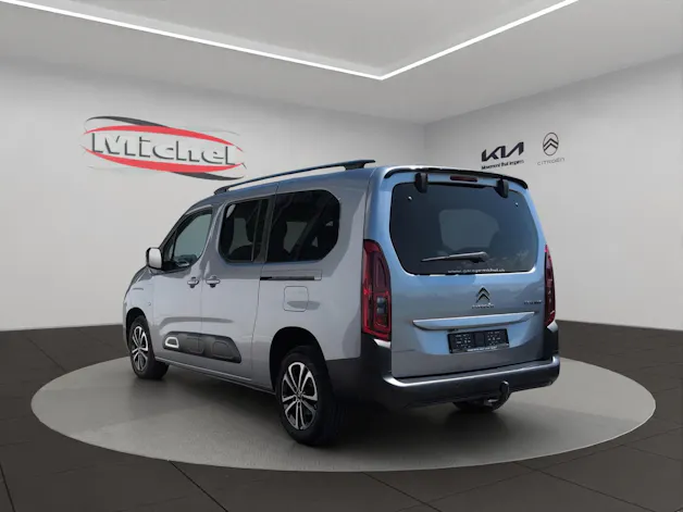 Citroën Berlingo XL 1.5 BlueHDi 130 Feel Pack 7P. / Anhängerkupplung fix / Rückfahrkamera / Totwinkelassistent / Winterräder / Herstellergarantie